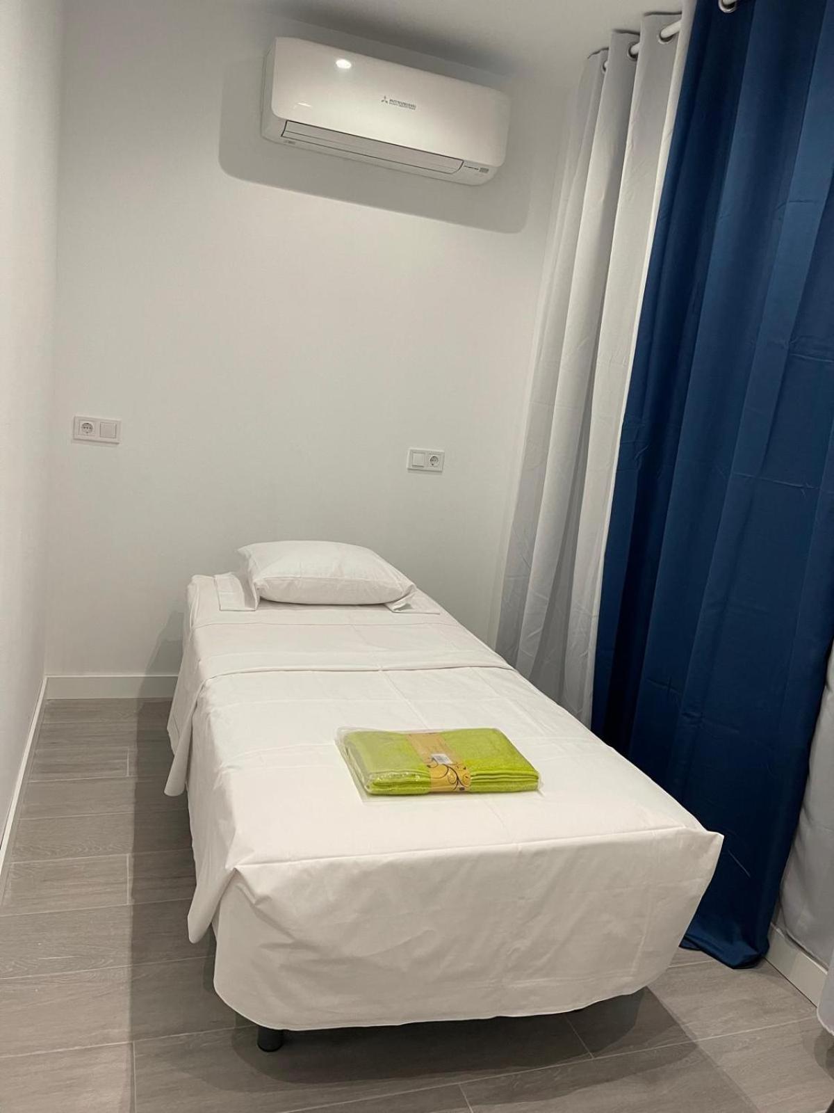 Estudios Nuevos Madrid Centro Kültér fotó