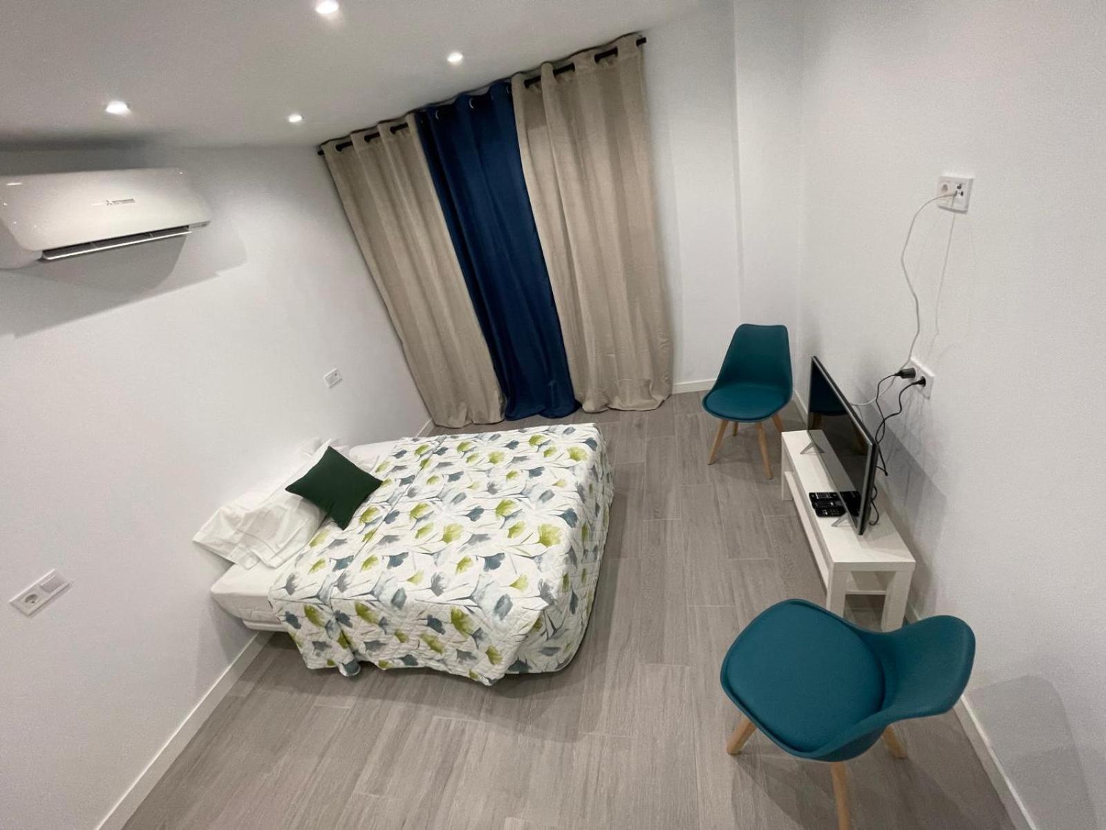 Estudios Nuevos Madrid Centro Kültér fotó