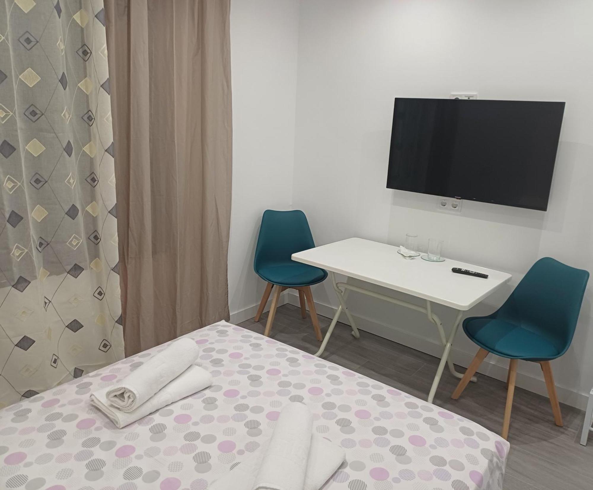 Estudios Nuevos Madrid Centro Kültér fotó