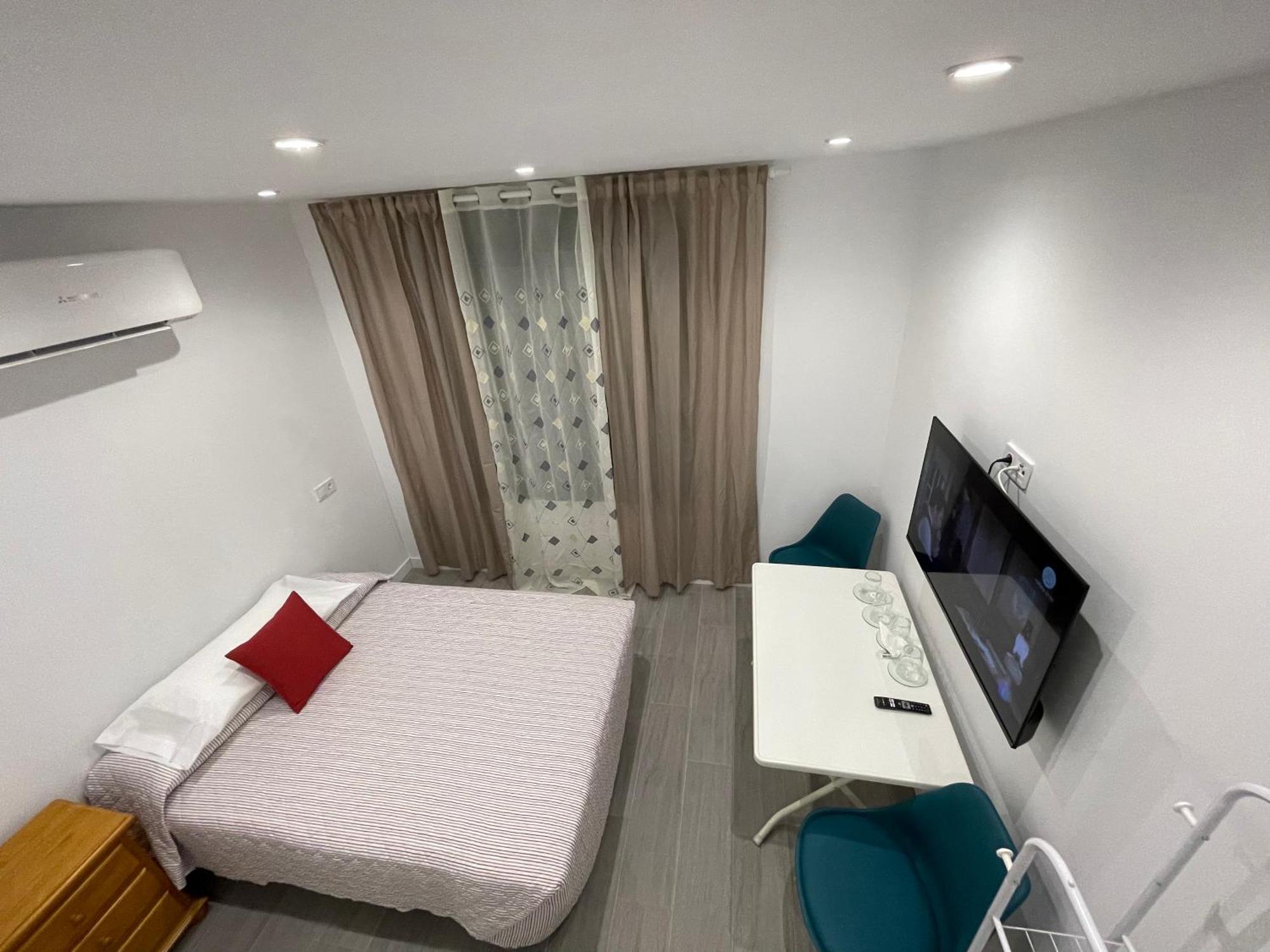 Estudios Nuevos Madrid Centro Kültér fotó