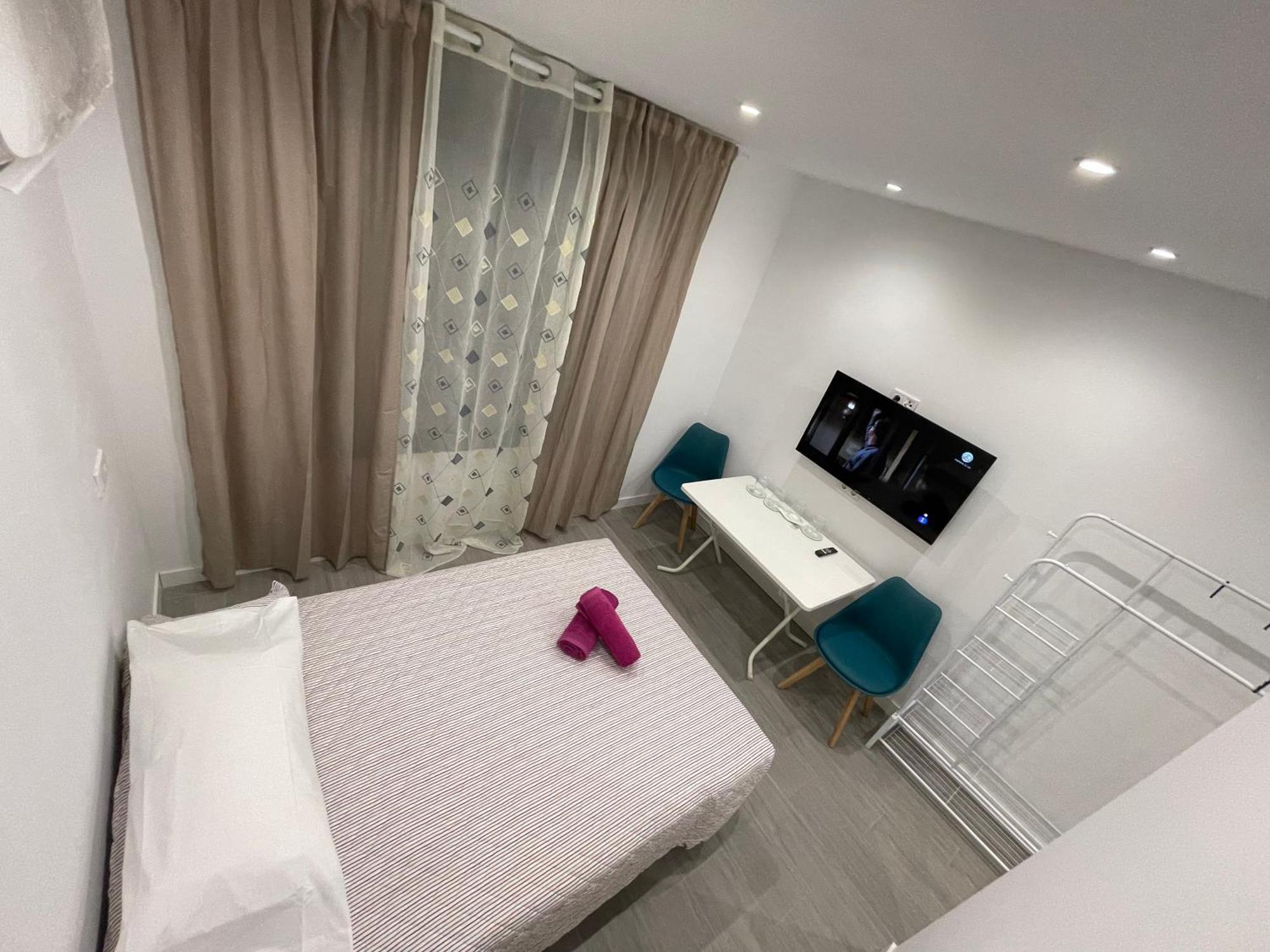Estudios Nuevos Madrid Centro Kültér fotó